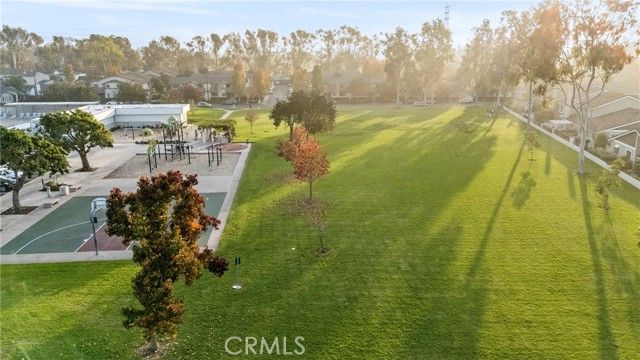 58 Rockwood, Irvine, CA 92614