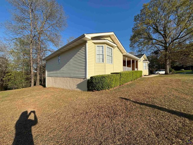 210 Oak Forest Lane, Warner Robins, GA 31088