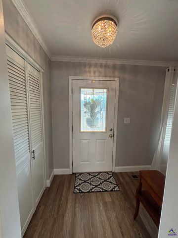 210 Oak Forest Lane, Warner Robins, GA 31088