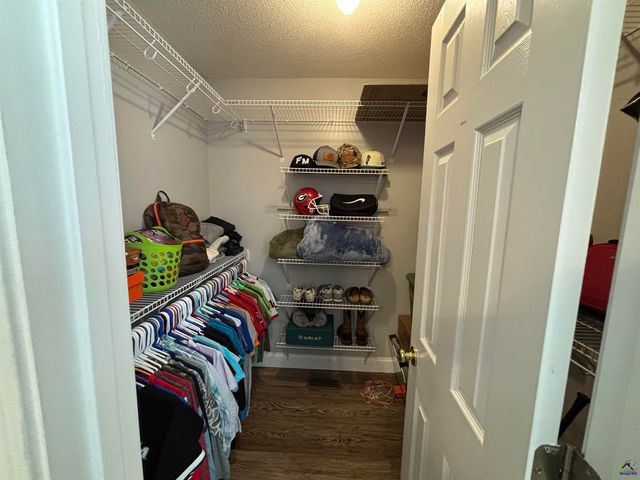 210 Oak Forest Lane, Warner Robins, GA 31088