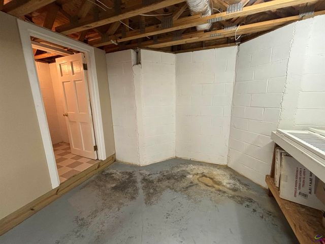 210 Oak Forest Lane, Warner Robins, GA 31088