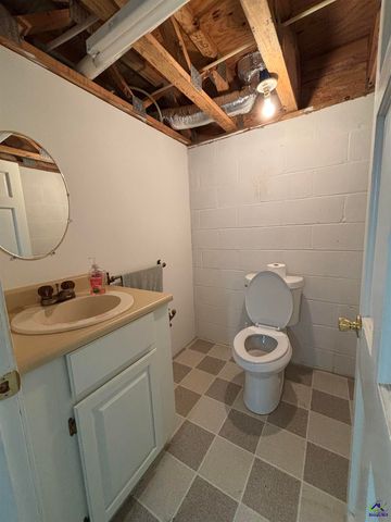 210 Oak Forest Lane, Warner Robins, GA 31088