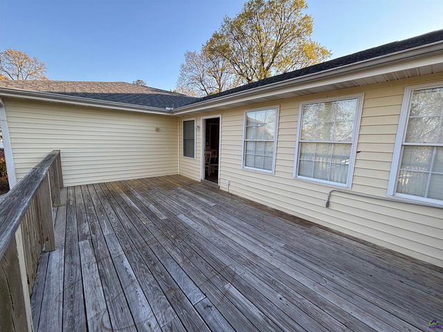 210 Oak Forest Lane, Warner Robins, GA 31088