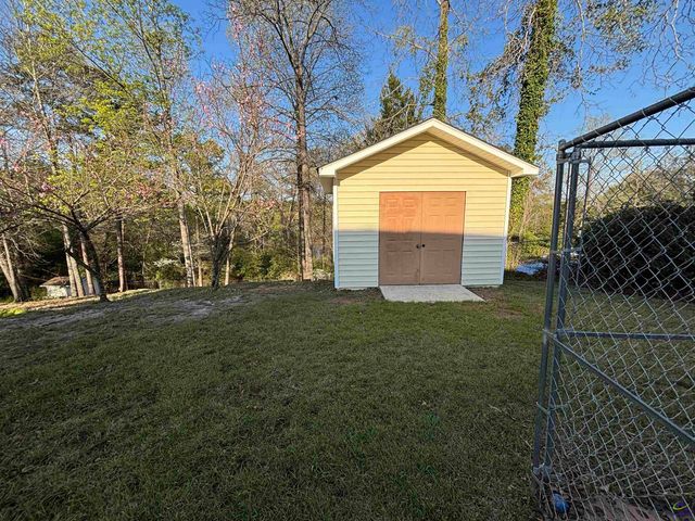 210 Oak Forest Lane, Warner Robins, GA 31088