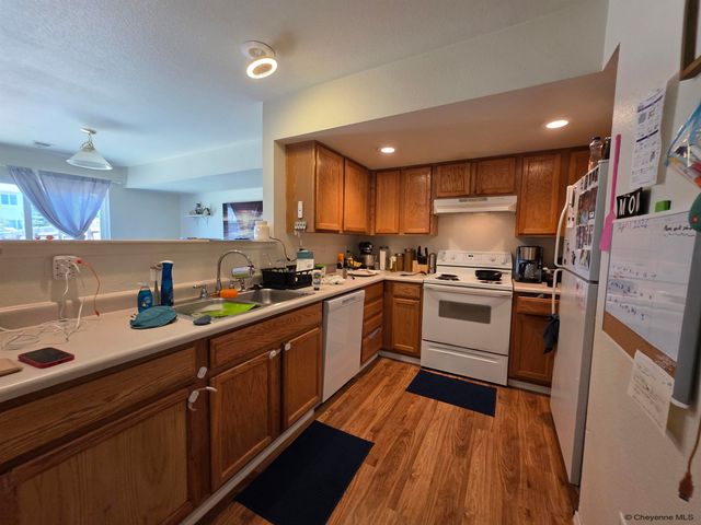 352 SNYDER AVE, Cheyenne, WY 82007