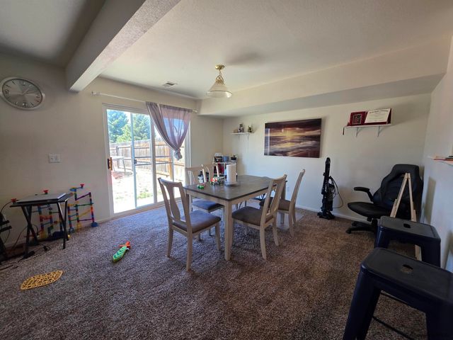 352 SNYDER AVE, Cheyenne, WY 82007