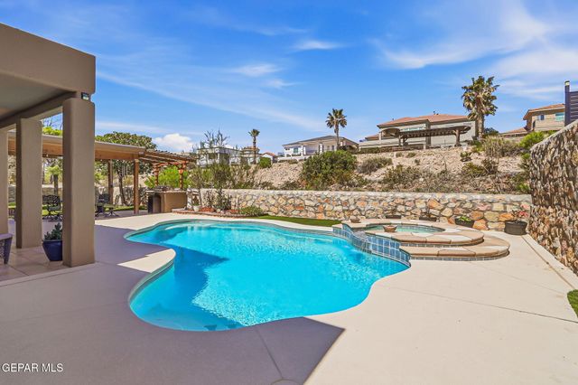 1133 CALLE LOMAS Drive, El Paso, TX 79912