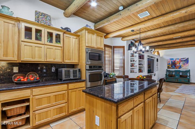 1133 CALLE LOMAS Drive, El Paso, TX 79912