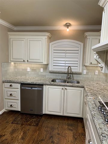 1953 Camden Way, Carrollton, TX 75007