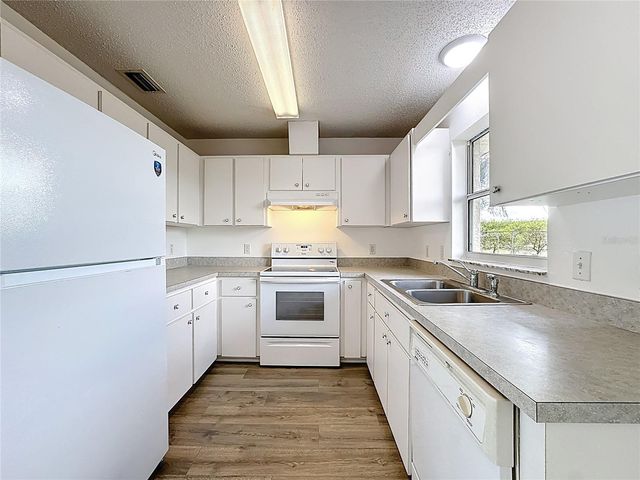 17331 COUNTY ROAD 33, Groveland, FL 34736