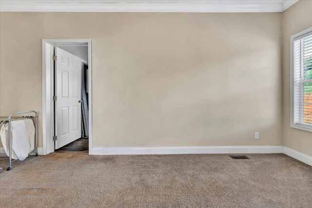 92 Game Trail DR, Ferrum, VA 24088