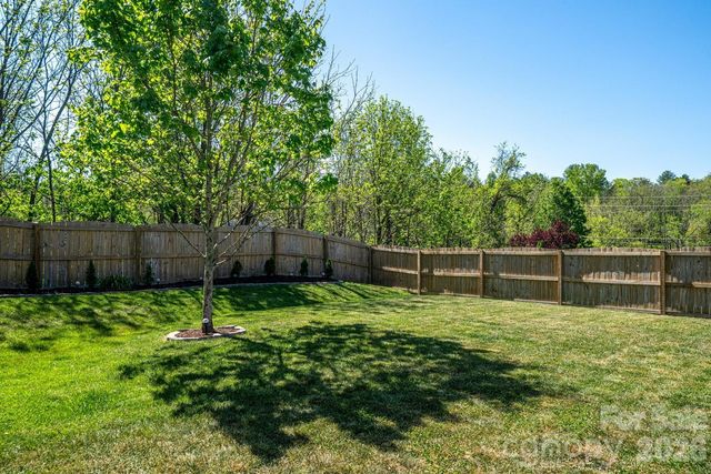 9 Partridge Berry Lane, Weaverville, NC 28787