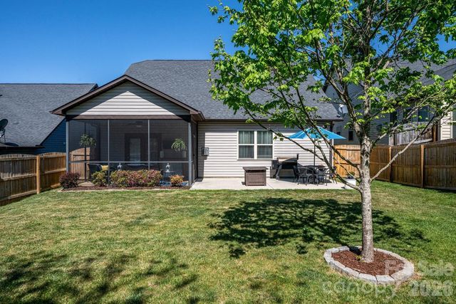 9 Partridge Berry Lane, Weaverville, NC 28787
