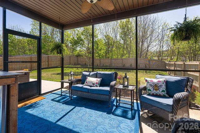 9 Partridge Berry Lane, Weaverville, NC 28787