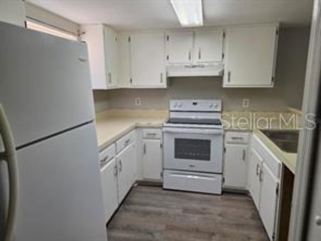 2031 PINE CHACE COURT, Tampa, FL 33613