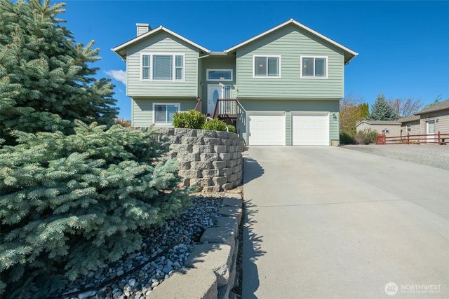 2316 Combine Street, East Wenatchee, WA 98802