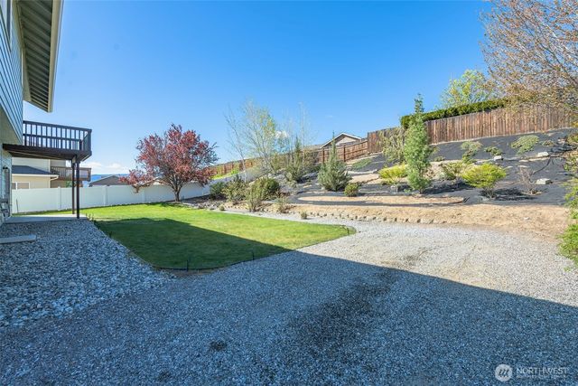 2316 Combine Street, East Wenatchee, WA 98802