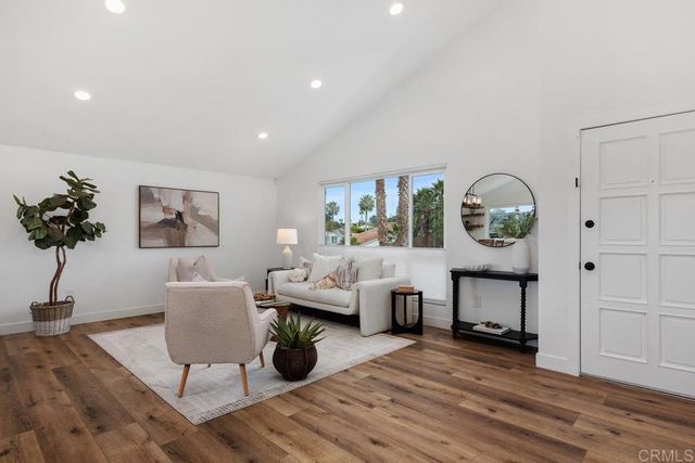 1528 Avenida De Los Lirios, Encinitas, CA 92024