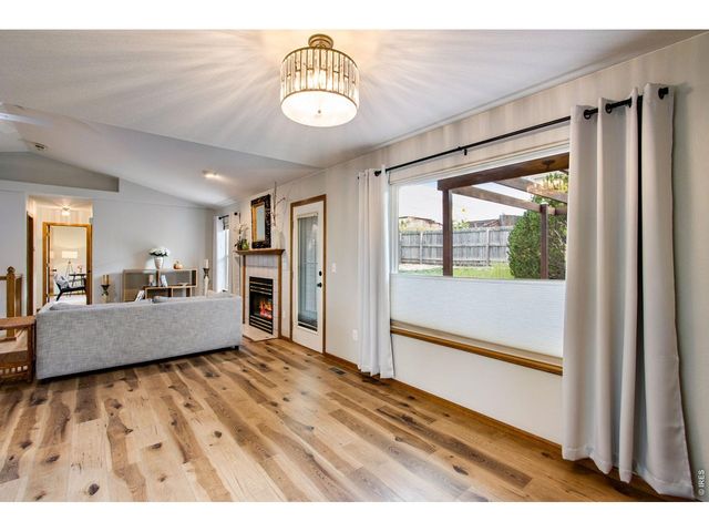 922 N 7th St, Johnstown, CO 80534