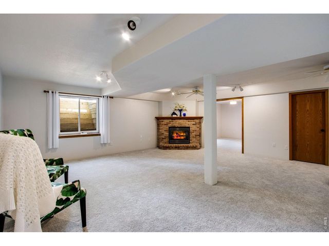 922 N 7th St, Johnstown, CO 80534