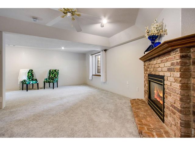 922 N 7th St, Johnstown, CO 80534