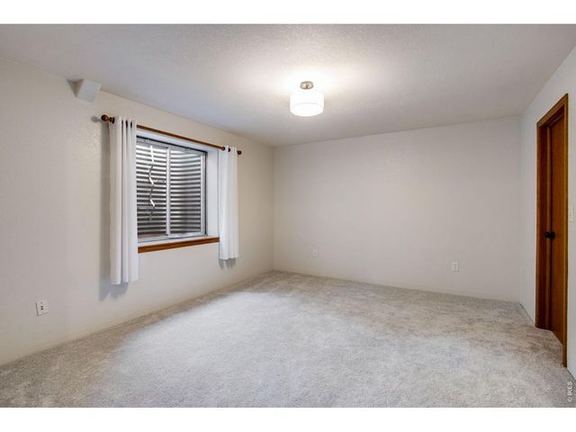 922 N 7th St, Johnstown, CO 80534