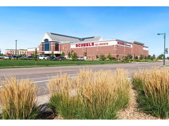 922 N 7th St, Johnstown, CO 80534