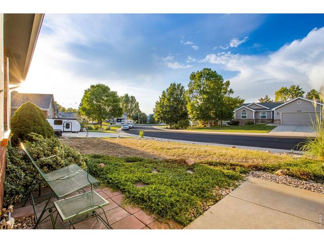 922 N 7th St, Johnstown, CO 80534