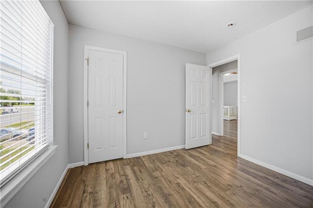 961 Oak Crest Drive, Gardner, KS 66030