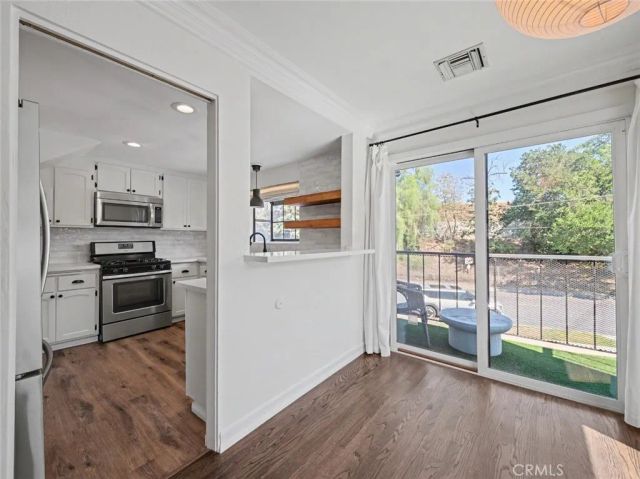 5121 Westpark 108, North Hollywood, CA 91601