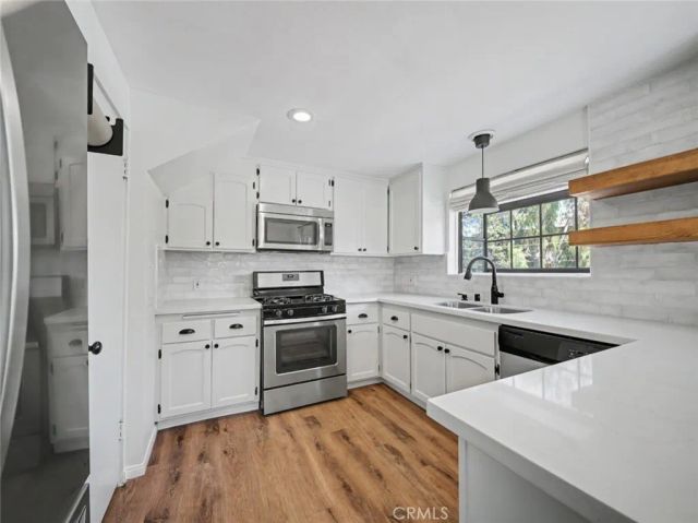 5121 Westpark 108, North Hollywood, CA 91601