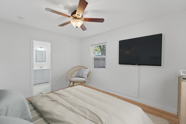 1749 Lady Ashley Street, Charleston, SC 29412