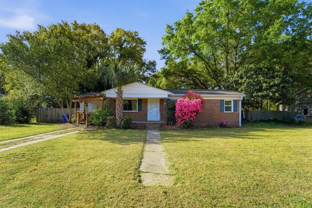 1749 Lady Ashley Street, Charleston, SC 29412