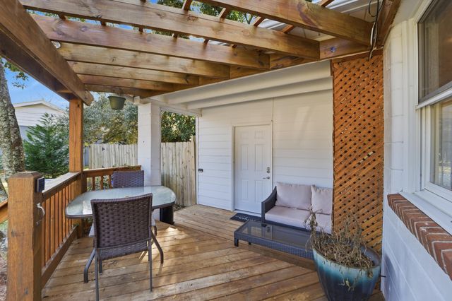 1749 Lady Ashley Street, Charleston, SC 29412