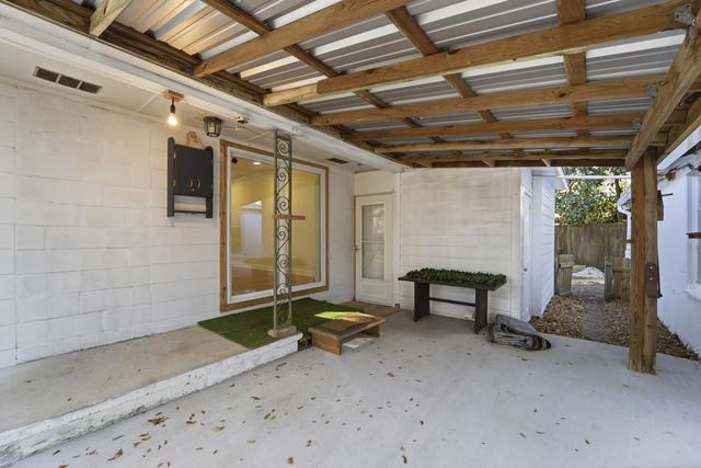 1749 Lady Ashley Street, Charleston, SC 29412