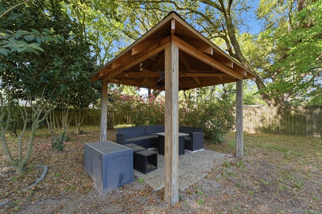 1749 Lady Ashley Street, Charleston, SC 29412