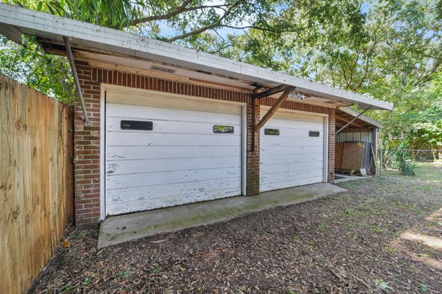 1749 Lady Ashley Street, Charleston, SC 29412