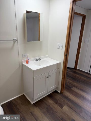 29 HILLTOP AVE, Akron, PA 17501