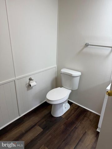 29 HILLTOP AVE, Akron, PA 17501