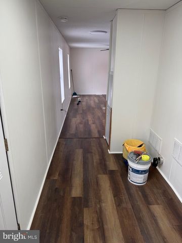 29 HILLTOP AVE, Akron, PA 17501