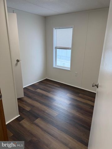 29 HILLTOP AVE, Akron, PA 17501