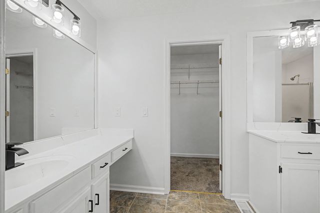 121 Rose Garden Ln, Goodlettsville, TN 37072