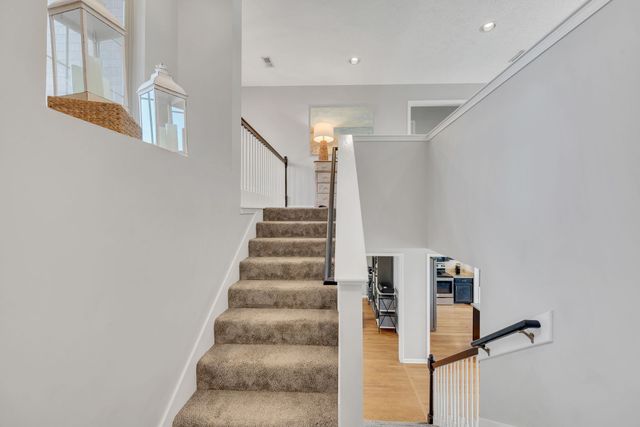 121 Rose Garden Ln, Goodlettsville, TN 37072