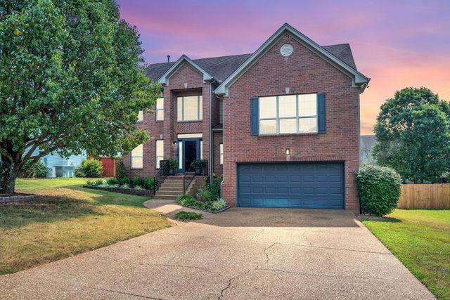 121 Rose Garden Ln, Goodlettsville, TN 37072