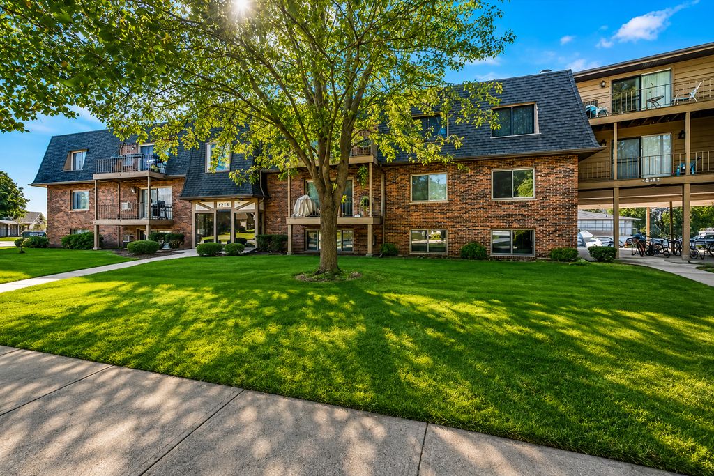 444 Cavalier Court 3-1, West Dundee, IL 60118