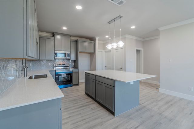 1611 Mignon Drive, Arlington, TX 76010