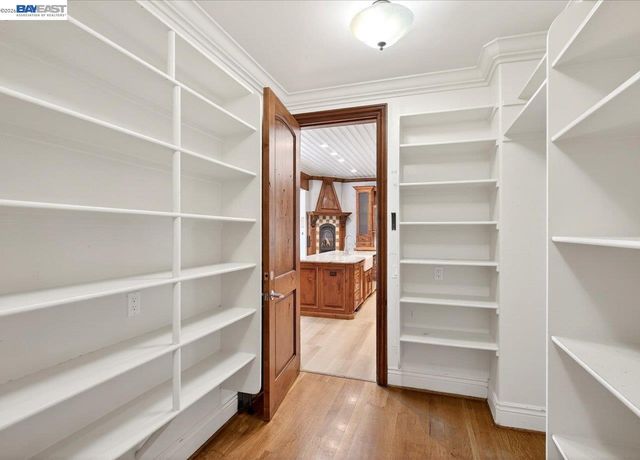 920 Happy Valley Rd, Pleasanton, CA 94566