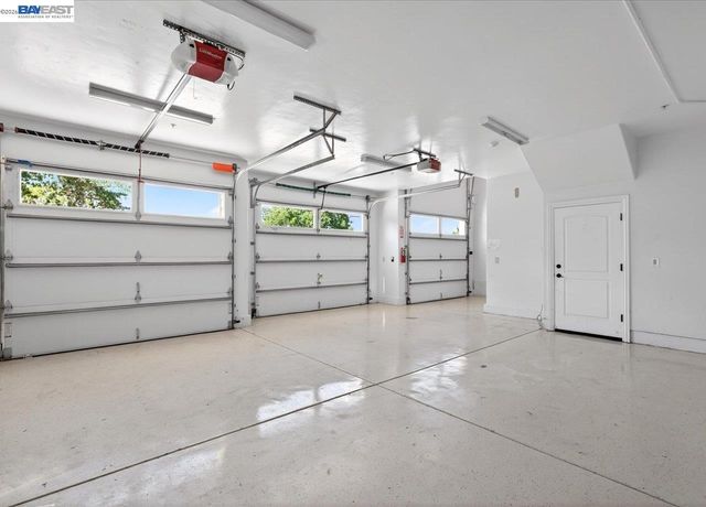 920 Happy Valley Rd, Pleasanton, CA 94566