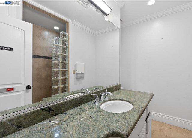 920 Happy Valley Rd, Pleasanton, CA 94566