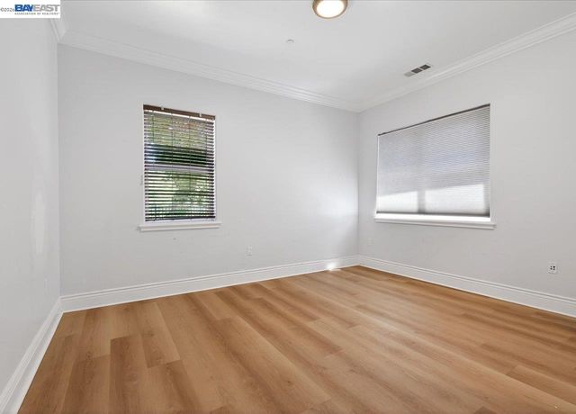 920 Happy Valley Rd, Pleasanton, CA 94566